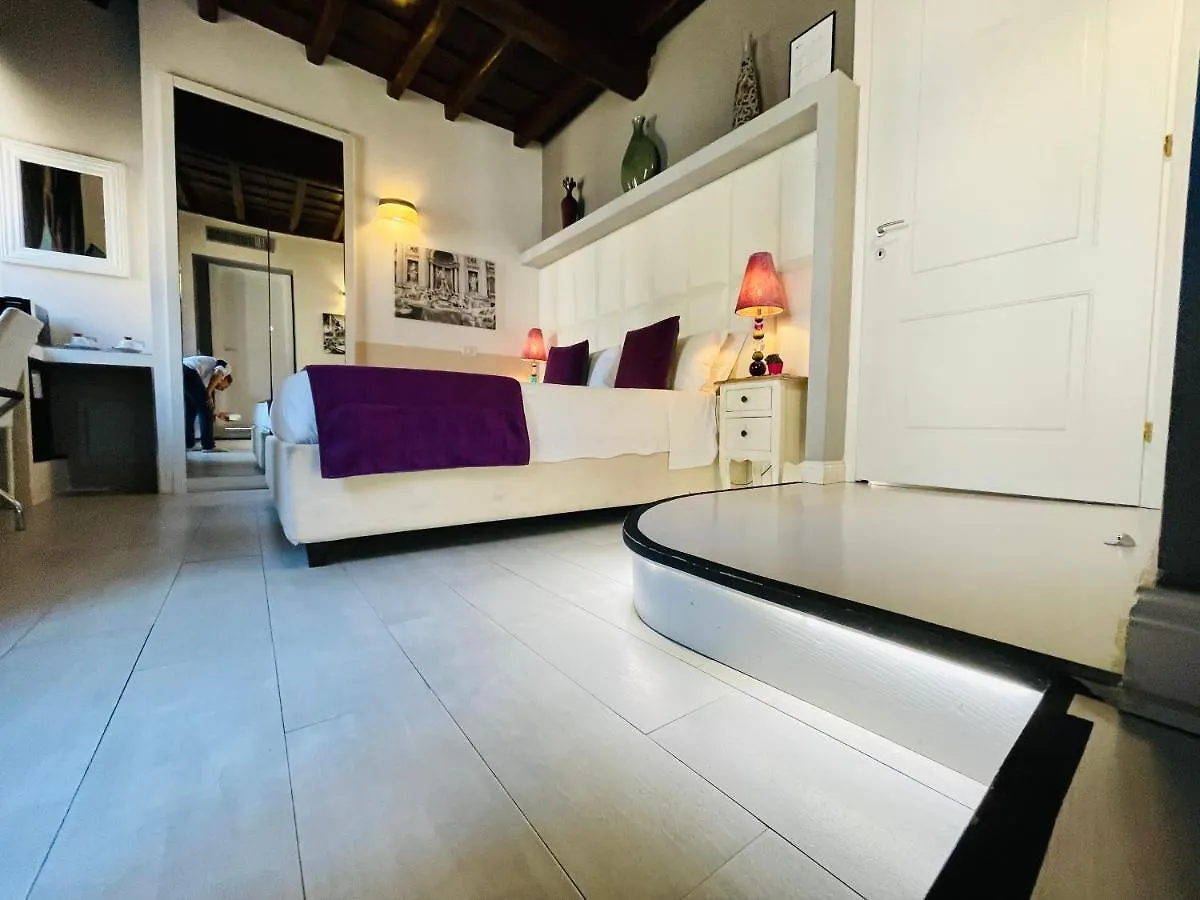 Town House Spagna- Luxury Rooms With Jacuzzi Bath Rome