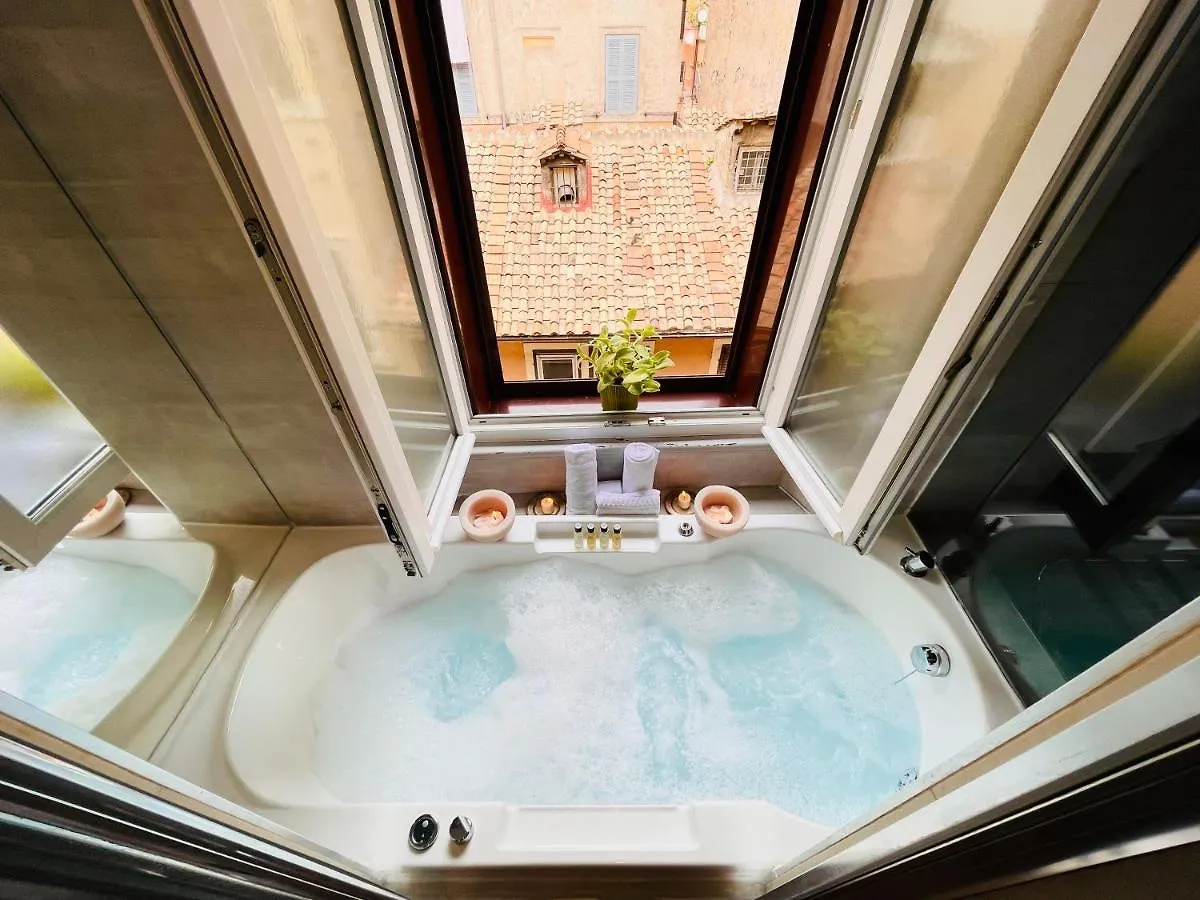 Town House Spagna- Luxury Rooms With Jacuzzi Bath 0*, Rome