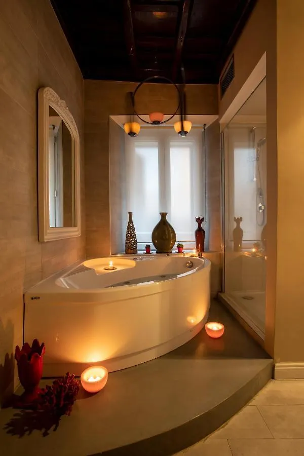 Town House Spagna- Luxury Rooms With Jacuzzi Bath Rome Maison d'hôtes