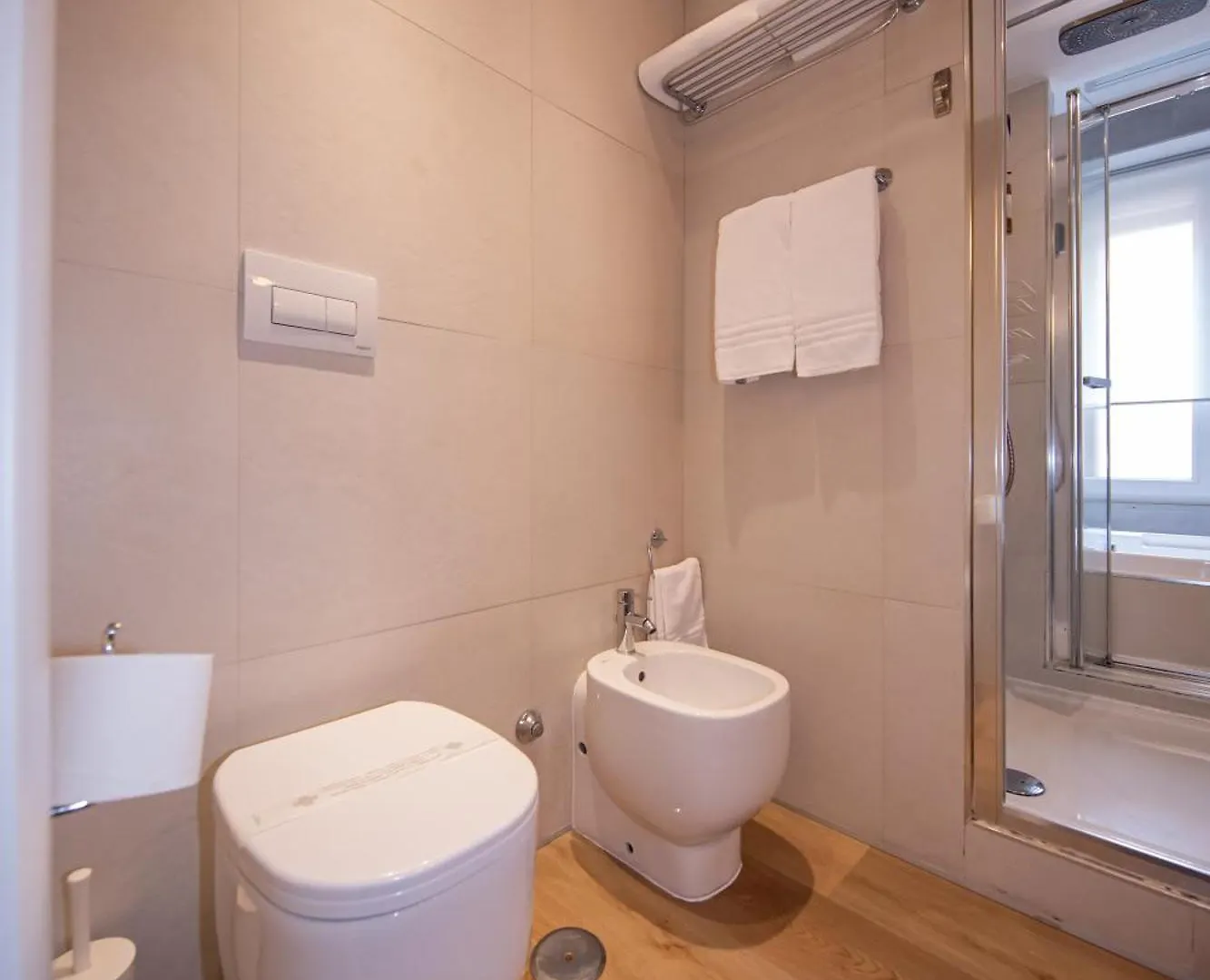 Town House Spagna- Luxury Rooms With Jacuzzi Bath Rome Maison d'hôtes