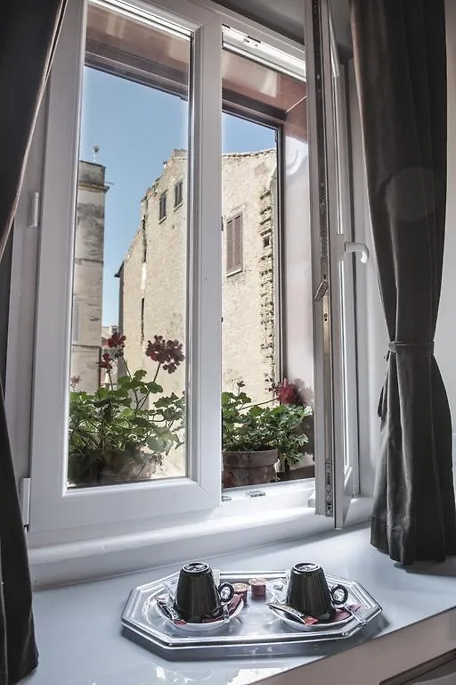 Maison d'hôtes Town House Spagna- Luxury Rooms With Jacuzzi Bath Rome Italie