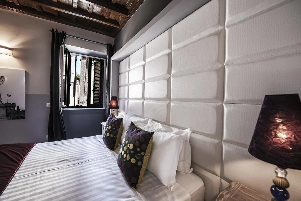Town House Spagna- Luxury Rooms With Jacuzzi Bath Rome 0*,  Italie