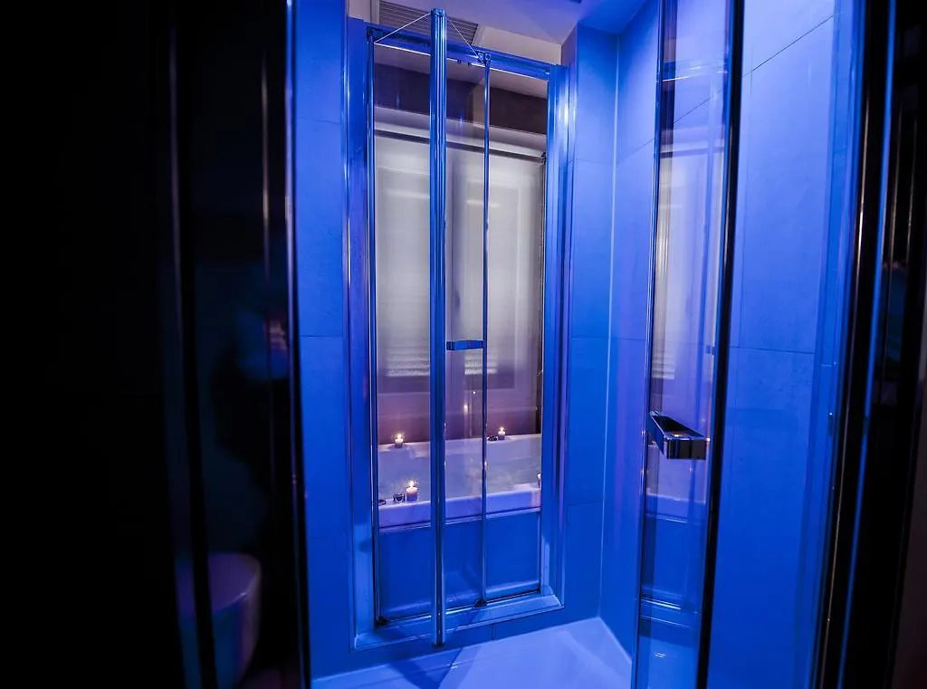 Town House Spagna- Luxury Rooms With Jacuzzi Bath Rome Italie
