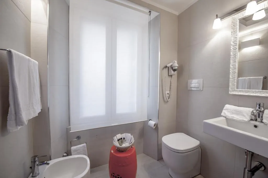 Town House Spagna- Luxury Rooms With Jacuzzi Bath Rome Italie